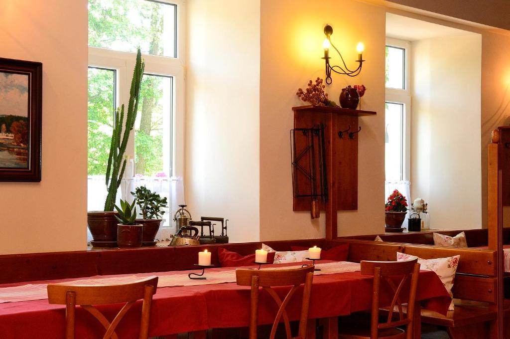 Hotel Leopold Račín Buitenkant foto